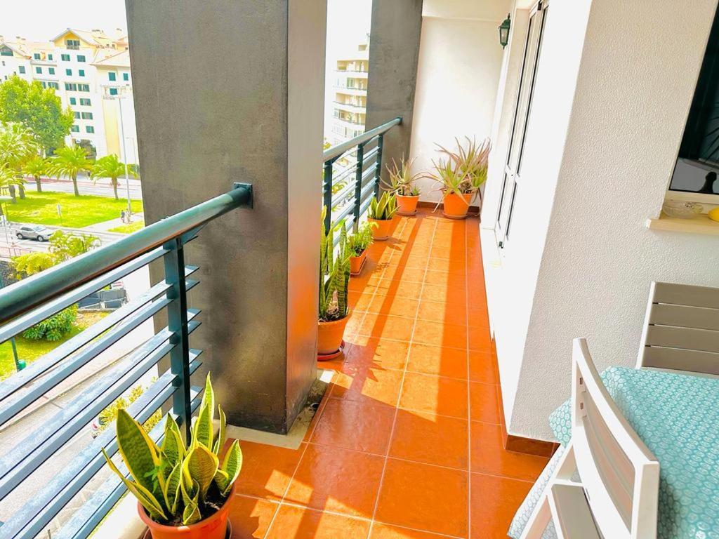 Smarts Apartment Da Ajuda Фуншал Екстер'єр фото